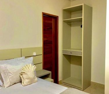 Piranhas Hotel | Discover Pousada Tio Luiz: Family-Friendly Stay with Breakfast