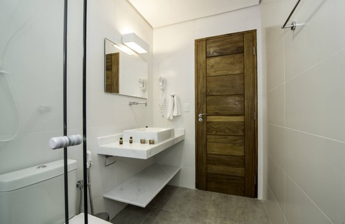 Itamambuca Hotel | Relax at Pousada Todas as Luas with Pool & Spa Amenities