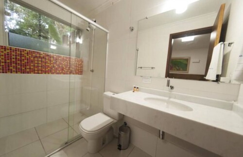 Itamambuca Hotel | Relax at Pousada Todas as Luas with Pool & Spa Amenities