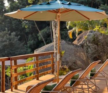 Bananal Hotel | Pousada Três Coqueiros with Oceanfront Views & Breakfast