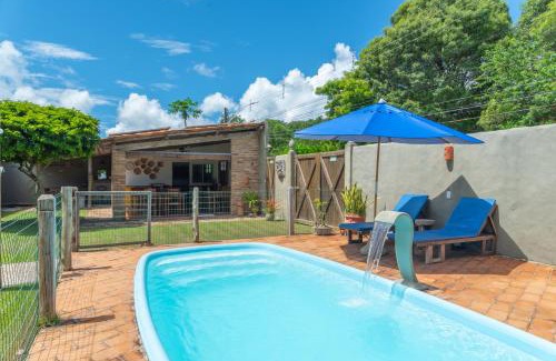 Praia do Frances Hotel | Serene Pousada Trilha do Mar: Family-Friendly Retreat