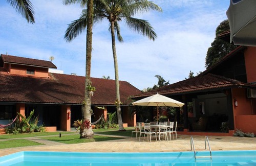 Toninhas Hotel | Pet-Friendly Pousada Ubatuba Paradise with Ocean Views