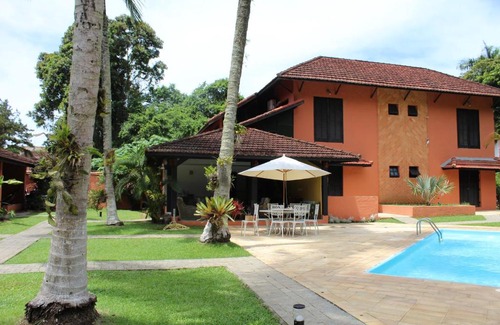Toninhas Hotel | Pet-Friendly Pousada Ubatuba Paradise with Ocean Views
