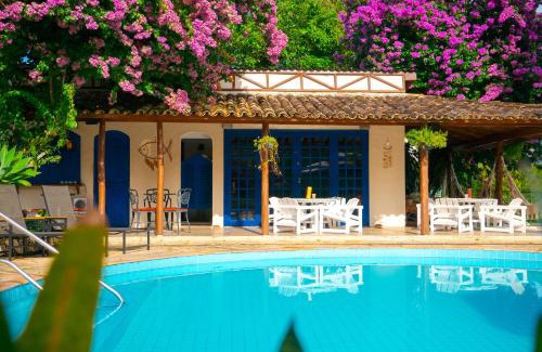 Barra do Una Hotel | Pousada Una: Ocean View Retreat with Pool and Hot Tub