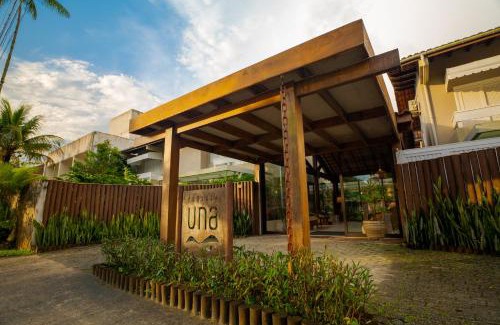 Barra do Una Hotel | Pousada Una: Ocean View Retreat with Pool and Hot Tub