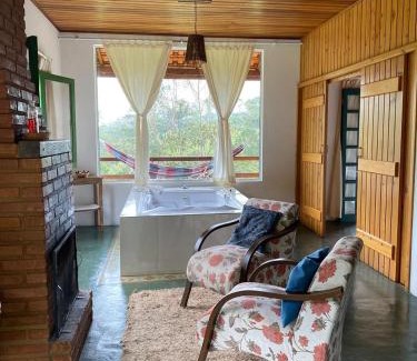 Santo Antonio do Pinhal Hotel | Pet-Friendly Pousada Vale das Araucárias with Pool & Hot Tub