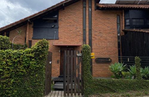 Chacara Paraiso Hotel | Inviting Pousada Vale das Flores with Pool & Family Fun