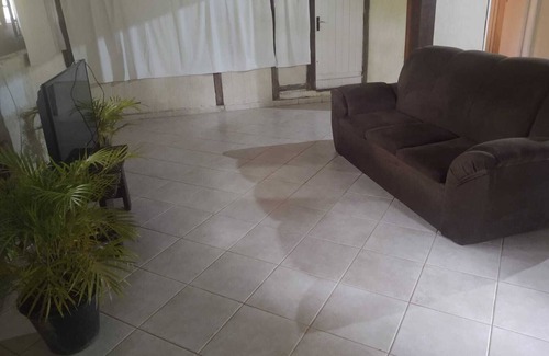 Macae Hotel | Relax at Pousada Vale Encantado Macaé with Ocean Views
