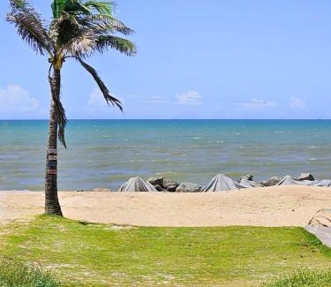 Conceicao da Barra House | Pet Friendly Pousada Varanda da Praia with Ocean View Pool