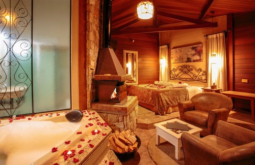 Monte Verde Hotel | Relax at Pousada Varanda das Colinas - Guest Rated 9.8