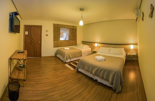 Cuiaba Hotel | Discover Pousada Vento Sul: Family-Friendly with Pool