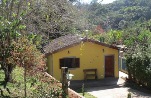 Santo Antonio do Pinhal Hotel | Oceanfront Pousada Verdes Alpes - Pet Friendly & Pool Access
