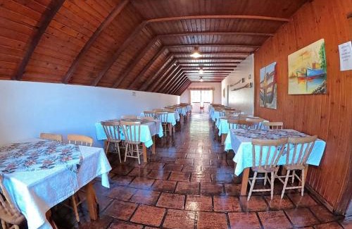 Sao Lourenco do Sul Hotel | Pet-Friendly Pousada Verde Agua with Pool and Kitchen