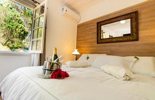 Santo Antonio do Pinhal Hotel | Discover Pousada Villa 3 Lagos with Oceanfront Pool Access