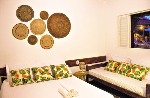 Coroa Vermelha Hotel | Inviting Pousada Vila Aconchego: Pool, Spa & Family Fun