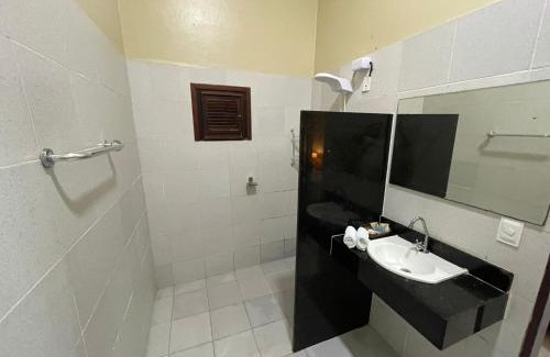 Canoa Quebrada Cabin | Delightful Pousada Vila Canoa: Oceanfront Bliss Awaits