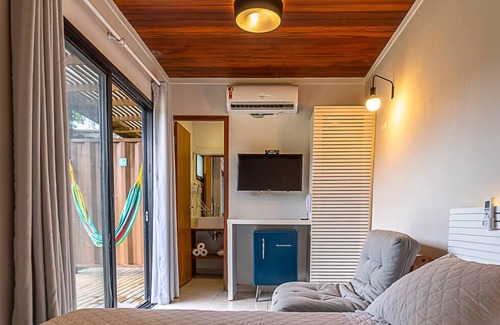 Praia da Enseada Hotel | Discover Pousada Vila Jacaa: Pool, Spa & Breakfast Included
