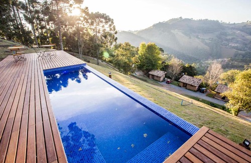Goncalves Hotel | Relaxing Oceanfront Stay at Pousada Villa Catarina