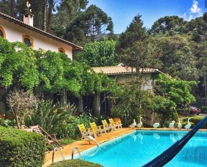 Monte Verde Hotel | Relax at Pousada Villa D'Amore with Oceanfront Views