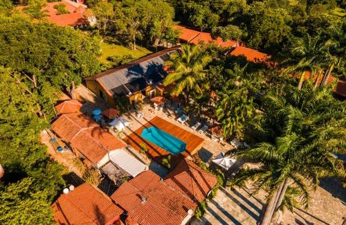 Pirenopolis Hotel | Idyllic Pousada Villa das Pedras with Pool & Breakfast