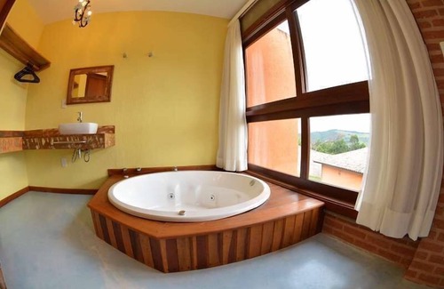 Serra Negra Hotel | Discover Relaxation at Pousada Villa dos Leais - Rated 9.4