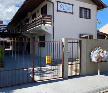 Ingleses do Rio Vermelho Hotel | Family-Friendly Pousada Villa Garcia with Ocean View