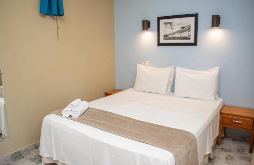 Centro Hotel | Pousada Villa Mariana: Oceanfront Retreat with Pool & Dining