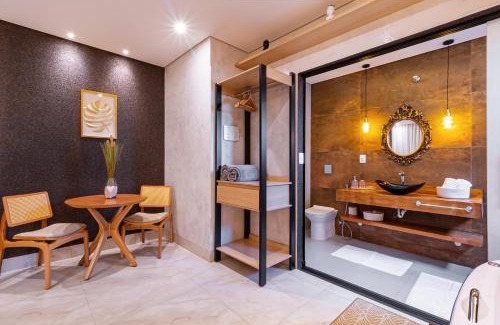 Centro Hotel | Pousada Villa Mariana: Oceanfront Retreat with Pool & Dining