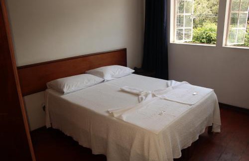 Sabara Hotel | Pet-Friendly Pousada Villa Real with Pool & Kitchen Access