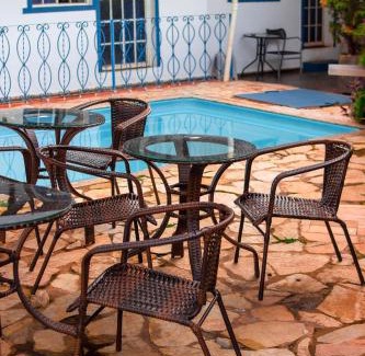 Sabara Hotel | Pet-Friendly Pousada Villa Real with Pool & Kitchen Access