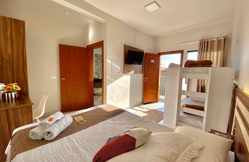 Praia da Armacao do Itapocoroi Hotel | Guest Rated 10/10 at Pousada Villa Vantino with Breakfast