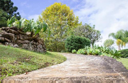 Goncalves House | Guest Rated 9.2: Pousada Vitória with Pool & Pet-Friendly Stay