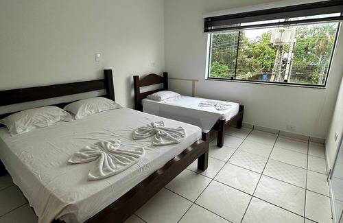 Itanhaem Bed & Breakfast | Discover Pousada Vitriol: Family-Friendly with Pool & Breakfast