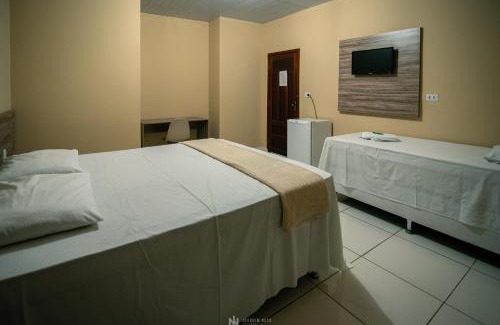 Sao Raimundo Nonato Hotel | Inviting Pousada Zabelê: Family-Friendly with Breakfast Included