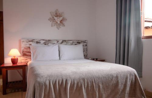 Centro House | Discover Pouse no Jardim: Family-Friendly with Pool Access