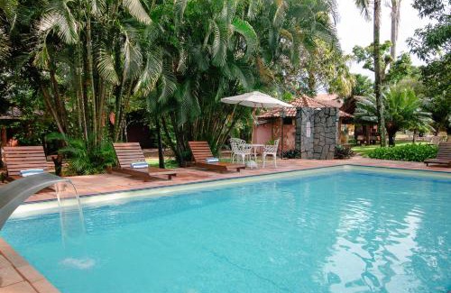 Centro House | Discover Pouse no Jardim: Family-Friendly with Pool Access