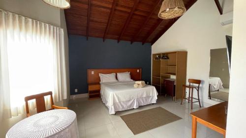 Centro House | Relax at Pouso, Café e Cultura with Pool and Hot Tub