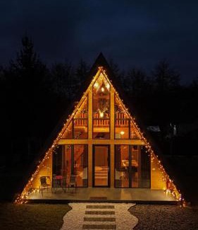 Arpasu de Sus Ski Chalet | Discover Povestea din Munti: Family-Friendly Escape
