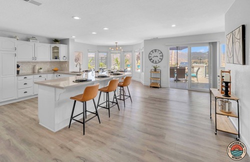 Poway House | Hilltop Celebrity Home Perfect for Weddings & Events