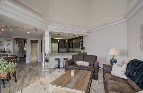 Peak 9 Condo | Powderhorn Penthouse: Prime Access & Family-Friendly Amenities