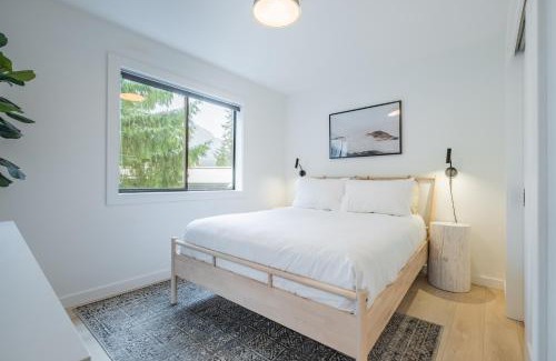 Whistler Creekside House | Comfortable Powderview 24 by Outpost Whistler - Rated 9.2