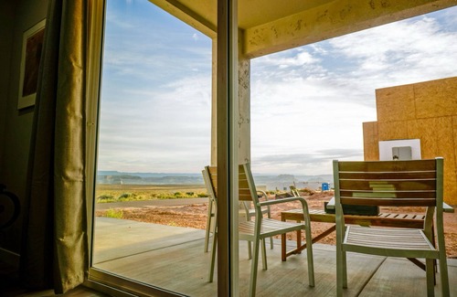 Greenehaven House | Powell Paradise: Lake View Retreat with Pool & Boat Parking