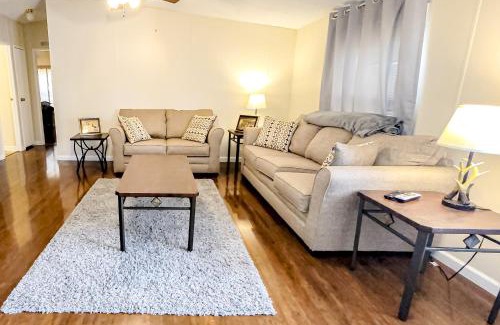Andersonville House | Discover Powell River Paradise: Family & Pet Friendly Getaway