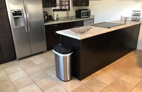 Yuma House | Pet-Friendly Retreat at Power’s Court 2 - Rated 10/10