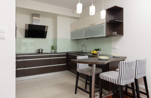 Gorce Apartment | Comfortable Three-Room Apartment at Powstańców Śląskich 89B
