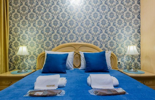 Darnyckyj Hotel | Discover Poznyakoff Aparthotel: Guest Rated 9.4/10