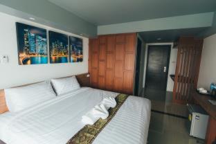 Rangsit Hotel | Experience Comfort at PP@Hotel Rangsit - Oceanfront Retreat