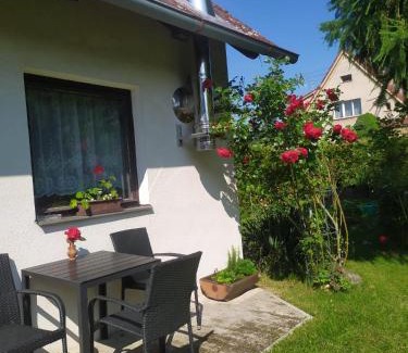 Knezmost House | Family-Friendly Getaway at Prázdninový domek v Českém ráji