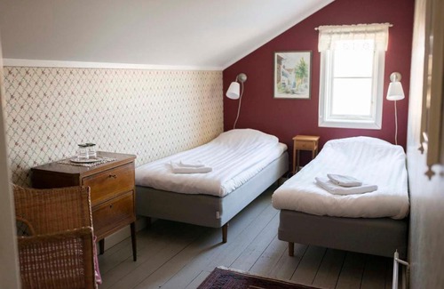 Mollosund Hotel | Oceanfront Comfort at Prästgårdens Pensionat - Rated 8.6/10