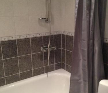 Karlstad Apartment | Inviting Pråmkanalens Pensionat: Family-Friendly Getaway